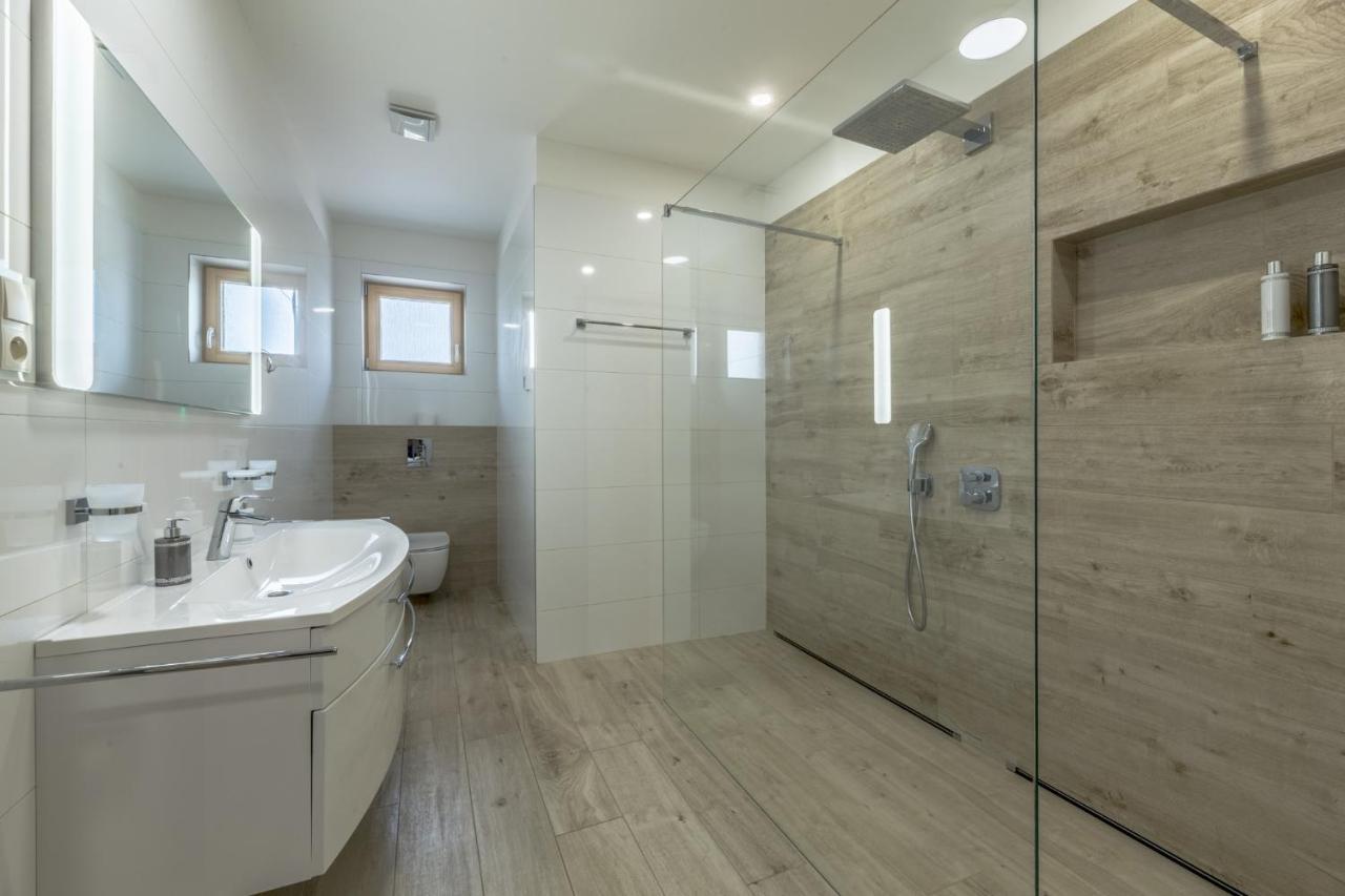 Luxury Spa Villa Kraluv Dvur Exterior photo